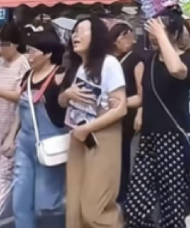 痛心！成都27岁女子遇刺身亡身中10刀凶手却被鉴定有精神疾病(图14)